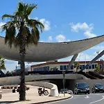 Qerret Beachfront Golem (Tirana)