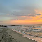 Qerret Beachfront * Golem (Tirana)