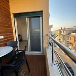 Qerret Beachfront Apartmán *