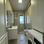 Qerret Beachfront Apartmán *