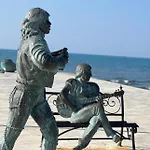 Qerret Beachfront * Golem (Tirana)