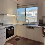 Qerret Beachfront Apartmán