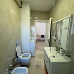 Qerret Beachfront Apartmán *
