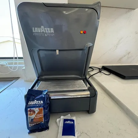 Qerret Beachfront Lejlighed Golem (Tirana)