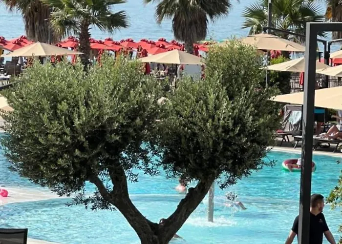 Διαμέρισμα Qerret Beachfront *