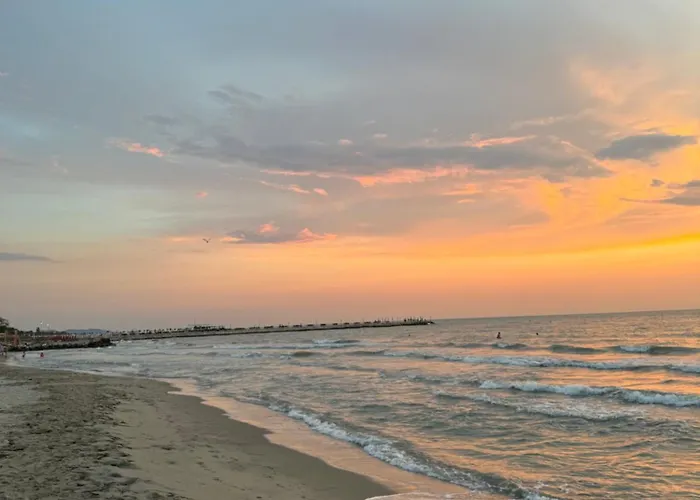 Qerret Beachfront * Golem (Tirana)