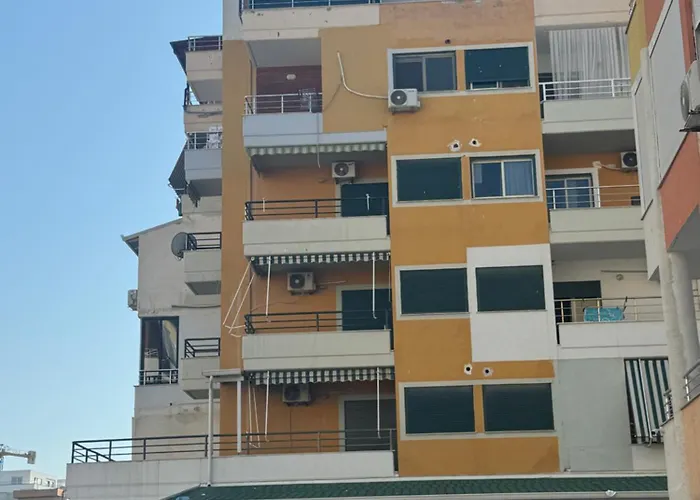 Διαμέρισμα Qerret Beachfront *