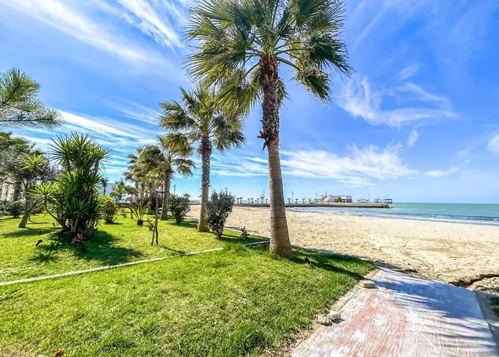 Qerret Beachfront Διαμέρισμα