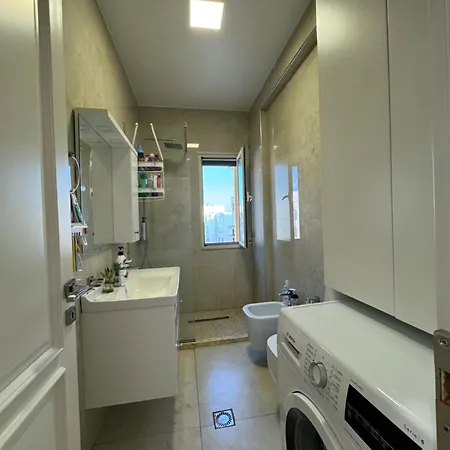 Qerret Beachfront Apartment *