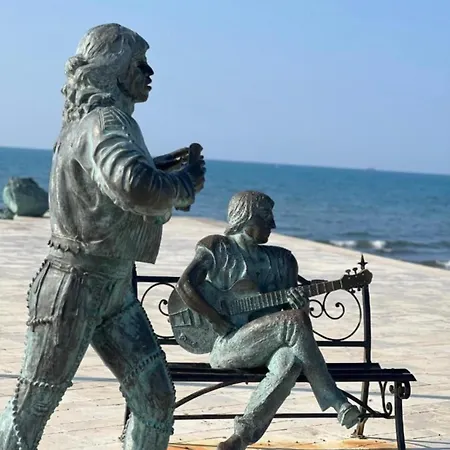 Qerret Beachfront * Golem (Tirana)