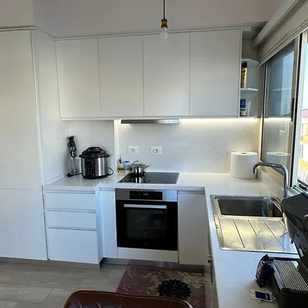 Qerret Beachfront 公寓