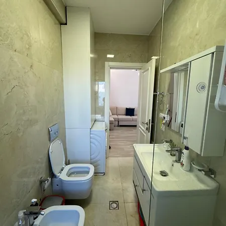 Qerret Beachfront Apartment *