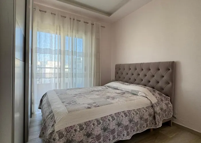 Qerret Beachfront Apartman