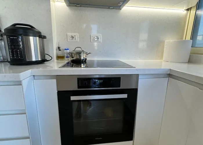 Apartman Qerret Beachfront