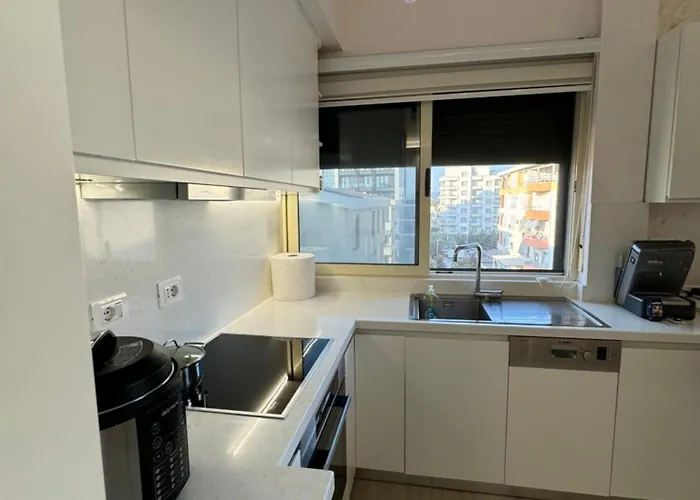 Qerret Beachfront Apartman Golem